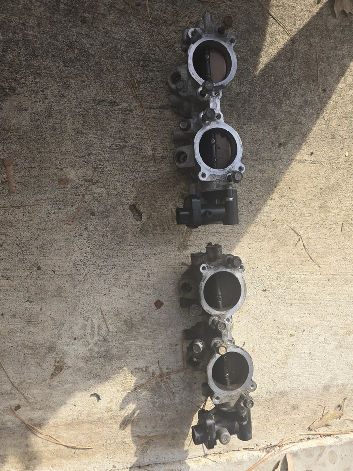 08-14 Subaru Wrx Sti OEM TGV com ferragens de montagem - Imagem 4 de 4