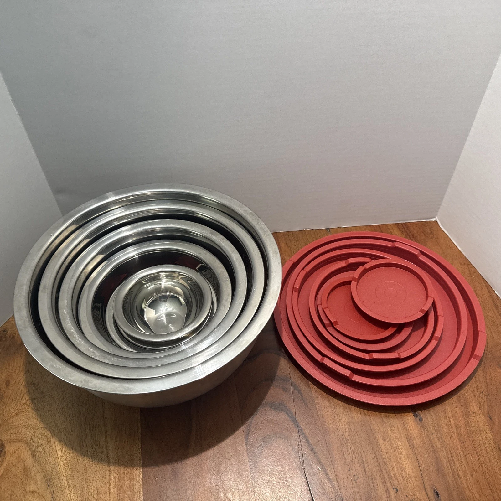 Tramontina 18/8 Stainless Steel 14-Piece Covered Mixing Bowl Set Red Lids