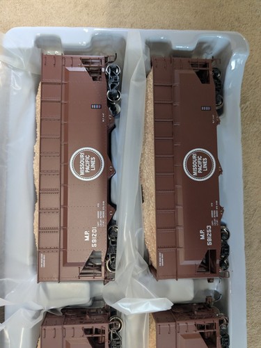 Athearn HO Scale MP Missouri Pacific 40' Wood Chip Hopper Car Set mit Ladung - Bild 12 von 20
