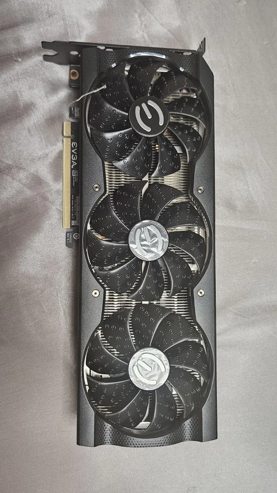 Tarjeta de gráficos EVGA NVIDIA GeForce RTX 3080 Ti 12 GB GDDR6X Foto 3 de 3
