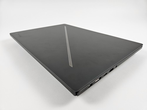ASUS ROG Zephyrus G16 16" OLED (Ultra 9 185H, RTX 4090, 32GB, 2TB SSD) - Usato - Foto 9 di 24