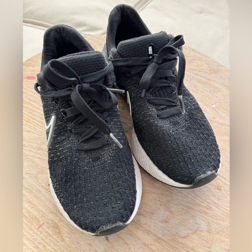 NIKE React Infinity Run Flyknit blanco y negro para mujer talla 7 - Imagen 2 de 7