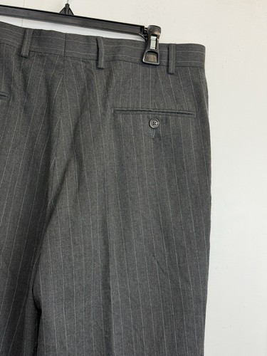 Chaps 2 piezas Traje Para Hombres 44R Gris Rayas Blazer Chaqueta 36X32 Plisado Pantalones Lana - Imagen 18 de 20