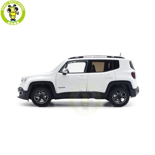 1/18 Jeep Renegade White Diecast Model Toy Car Gifts For Friends - Picture 2 of 16
