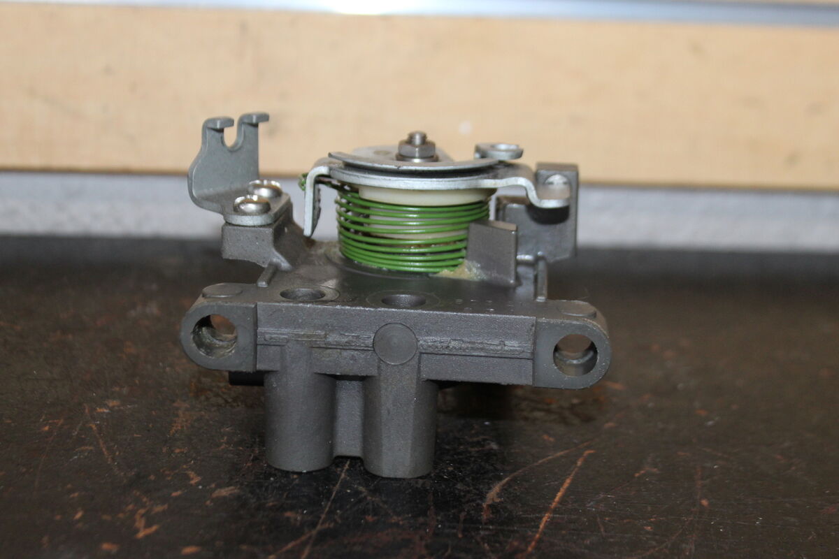 s-l1200.jpg s-l1200.jpg