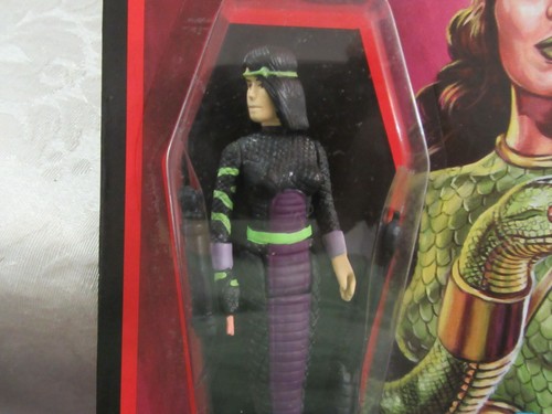 Figura de acción Super7 ReAction The Worst Shedusa serpiente negra y púrpura - Imagen 2 de 12