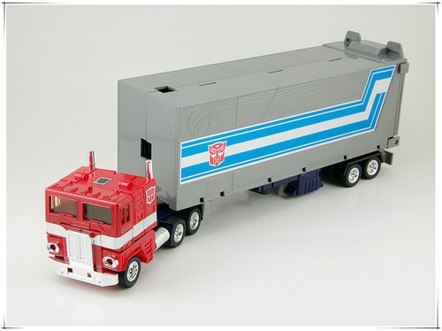 Transformers Generation 1 - Autobot Commander Optimus Prime G1 Actionfigur - Bild 6 von 11