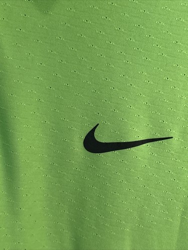 Camisa Polo Nike Para Hombres Mediana Verde Neón Tiger Woods Snap Elastizada Golf Logo - Imagen 3 de 10