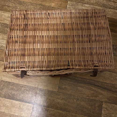 Vintage Optima 4 Person Complete Wicker Picnic Basket Plates Cups Cutlery Boxes - Picture 10 of 24