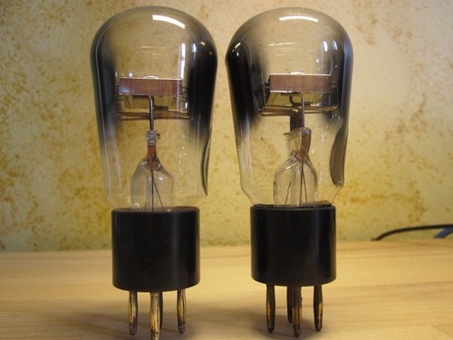 RE134 TUBE TELEFUNKEN MILANO PAIR TRIODE DRIVER VALVE NOS DHT PREAMP KLANGFILM - Imagen 4 de 12