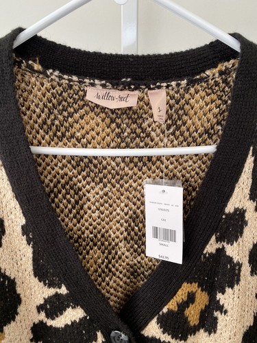 Women’s Leopard Print Cardigan Sweater Size Small New With Tags 🐆 - Picture 2 of 4