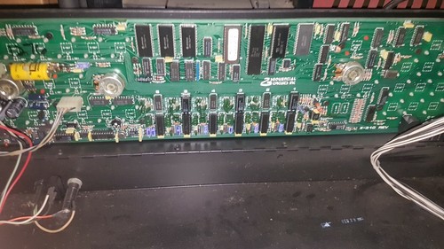 1984 SEQUENTIAL CIRCUITS SIX TRAK SYNTHESIZER - Picture 3 of 5