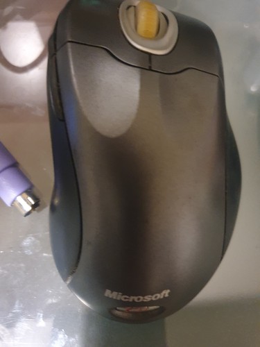 Microsoft 5 Button Intellimouse Explorer 2.0 Wireless & Receiver - Picture 2 of 10