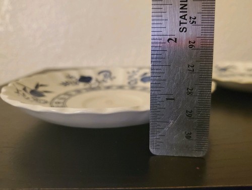 2 Stück J & G MEAKIN BLUE NORDIC "Onion" English Ironstone Untertassen ENGLAND - Bild 4 von 8