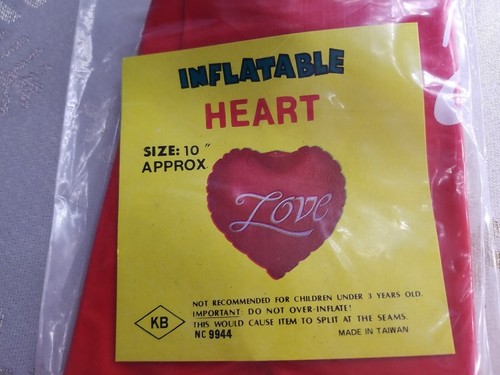 Vintage Inflatable Heart Balloon 10" New In Sealed Package - Picture 2 of 3