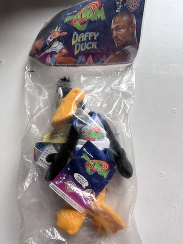 Space Jam Tune Squad 8" Daffy Duck Vintage Stuffed Plush Looney Tunes NOS 1996 - Picture 3 of 4