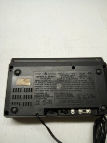 Vintage General Electric Model 7-4675A AM/FM Radio Alarm Clock *Tested Works* - Picture 5 of 5