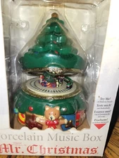 Mr. Christmas Hand Painted Porcelain Tree Hinged Music Box Spinning Train  2002