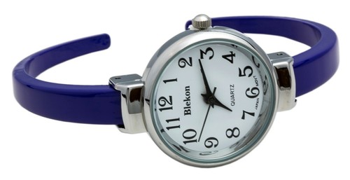 Reloj brazalete de cuarzo delicado metal de 26 mm Blekon Collections para mujer - Imagen 14 de 67