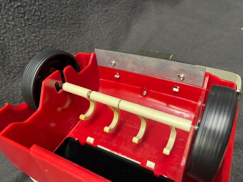 Soporte de papel higiénico Beetland Thunderbird rojo 1956 T-Bird ganchos para llaves coche Ford - Imagen 11 de 15