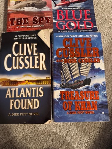 Lot of 4 Clive Cussler Paperback Books - Imagen 3 de 3