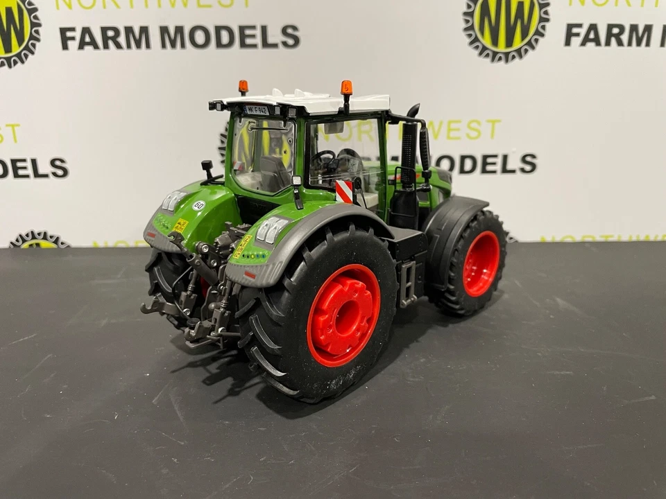 WIKING 1:32 SCALE FENDT 942 VARIO (2023 EDITION) - Image 4 of 4