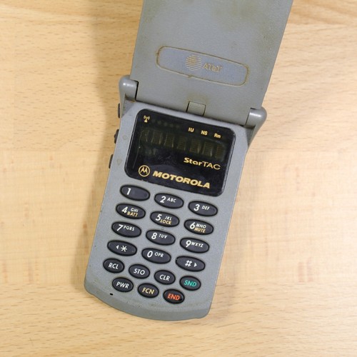 Vintage Motorola StarTAC Gray Cell Phone Untested #111 - Photo 2 sur 4