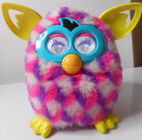 2012 Hasbro Furby Boom Interactive Toy Multicolor Yellow Block Pattern 6.5 Works - Picture 1 of 8