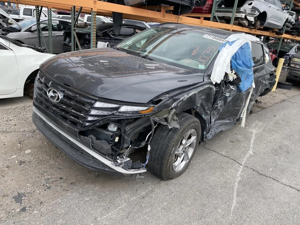 Used Radiator Shutter Assembly fits: 2022 Hyundai Tucson US built Grade A Foto 3 de 4