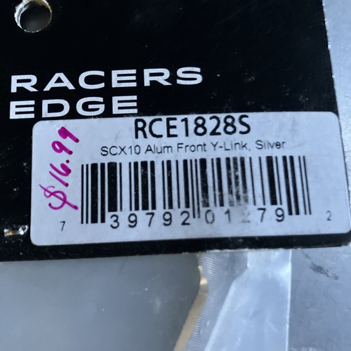 RCE1828S Racer's Edge SCX10 Aluminum Front Y-Link, Silver. - Picture 5 of 7