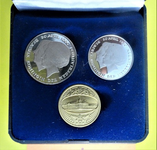 Olanda! Beatrix - Set inaugurazione 1980. SET MONETE In scatola e certificato!! - Foto 1 di 11