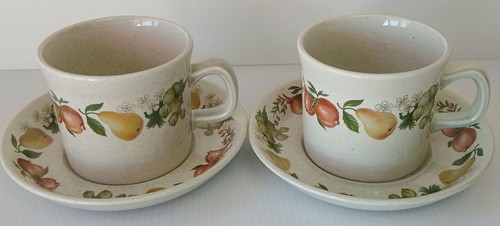 x2 Wedgwood QUINCE  Tea Cup & Saucer Set Speckle Cream & Fruit Print - Picture 5 of 6