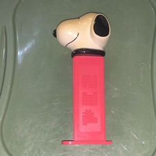 Peanuts Snoopy PEZ Dispenser Red Stem Collectible Cartoon Characters Peanuts