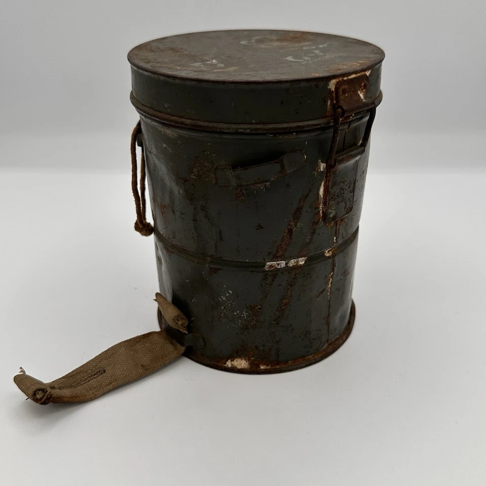 Original WWI German Gas Mask Set 1917 WWI Gas Mask  - Image 2 of 4