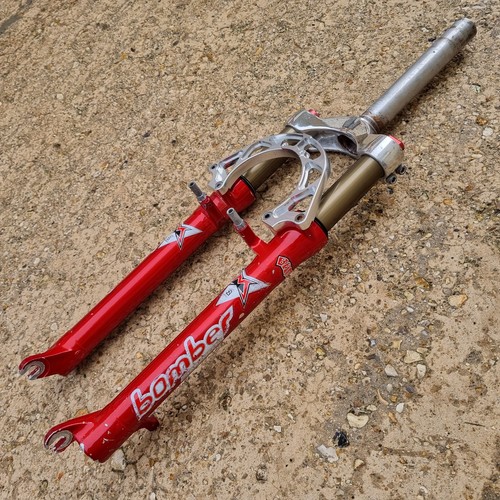 Marzocchi Bomber Z2 BAM Suspension Forks Fork 1 1/8" 26" wheel red 1998 - Picture 4 of 24