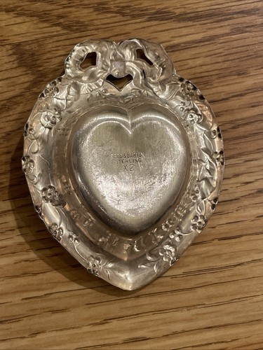 Reed & Barton Sterling Silver Floral Heart Bowl-AS IS-ALL SALES ARE FINAL - Picture 9 of 14