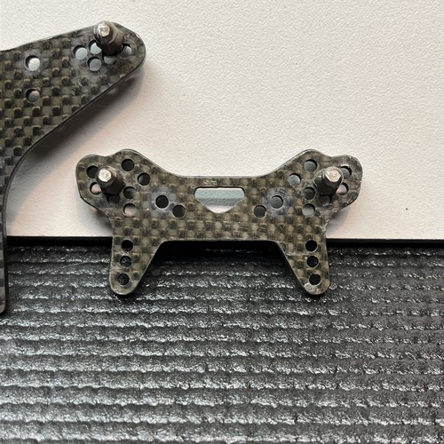 HPI Carbon Fiber Front & Rear Shock Towers For HPI RS4 Pro2 Vintage 73006 73007 - Picture 3 of 6