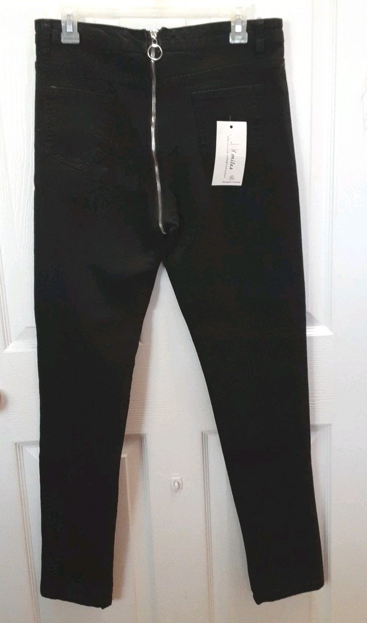 Foto 2 di 9