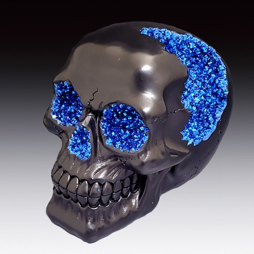 Totenkopf mit blauer Geode Figur Statue Skelett Halloween - Bild 1 von 3