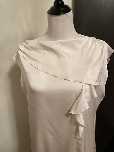 Neu ohne Etikett Blumarine elfenbeinfarbene ärmellose Bluse Sik GR IT 46 US 12 hergestellt in Italien - Bild 2 von 7