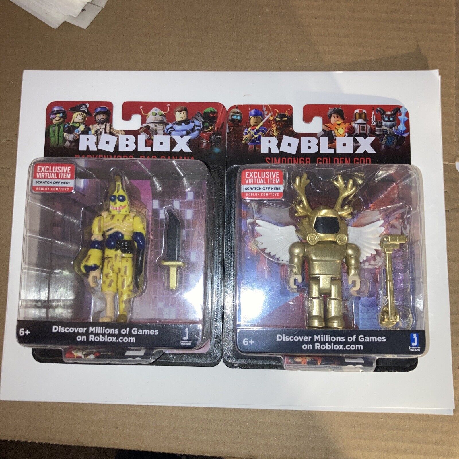 Roblox Simoon68: Golden God 3.5 Inch Figure with Exclusive Virtual Item  Code 