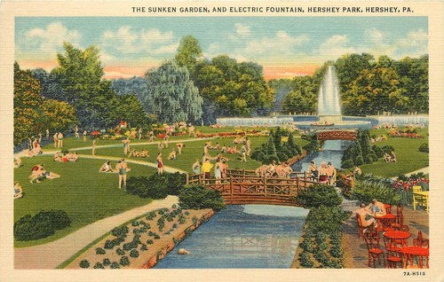 Hershey Park Sunken Gardens Electric Fountain Hershey Pennsylvania PA Postcard