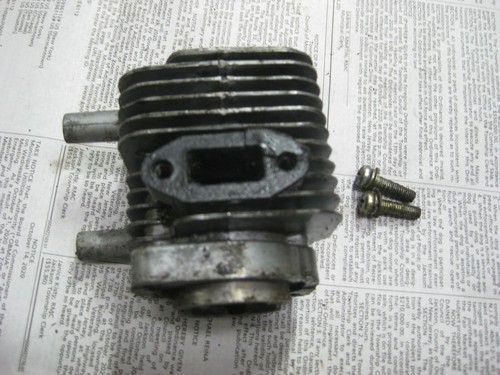 Tanaka THT-2120 Hedge Trimmer Cylinder Assembly Part 0010650090 - Picture 7 of 9