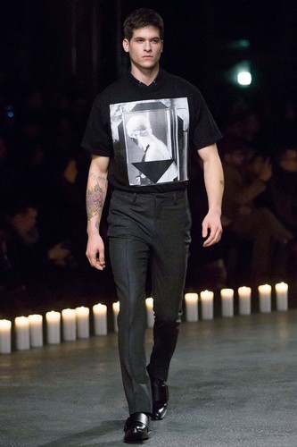 de con Estatua Escultura M de goma talla Givenchy L de estampado lana suᄄᆭter Mamujer camiseta Ezqd5