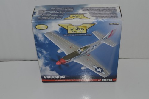 *RB* CORGI P-51D MUSTANG "SIZZLIN LIZ"  GERALD MONTGOMERY 1:72 US32227  (QOR39) - Picture 1 of 3