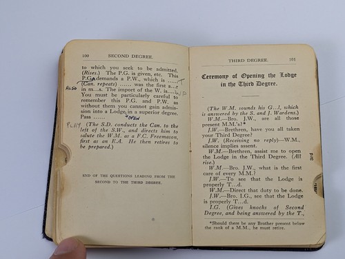 Vintage Book 1952 The Universal Book of Craft Masonry - Pocket English Version - Picture 15 of 21