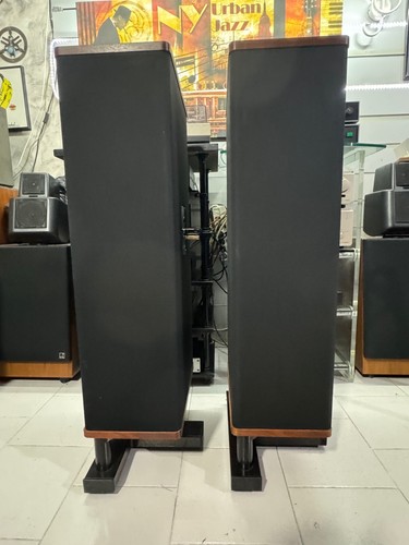 VANDERSTEEN 2CI SPEAKERS AUDIPHILE IN EXCELLENT CONDITION - 第 10/24 張圖片