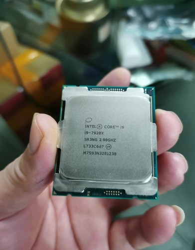 Intel Core i9-7920X SR3NG 2,9GHz LGA2066 Desktop CPU Prozessor - Bild 1 von 2