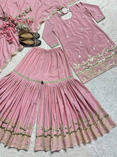 Top Sharara in seta neutra nuova presentazione con dupatta per abbigliamento reception - Foto 5 di 10