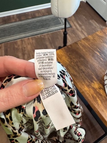 Women's Victoria's Secret Pajama Set Size M White Pink Leopard Print - Picture 6 of 6